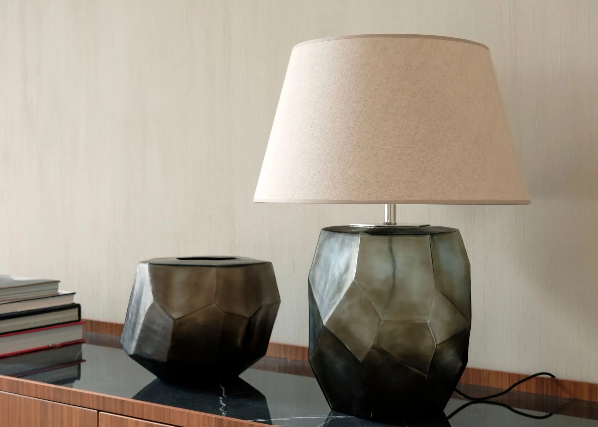 Asymetric Set Of 2 Vases Khaki