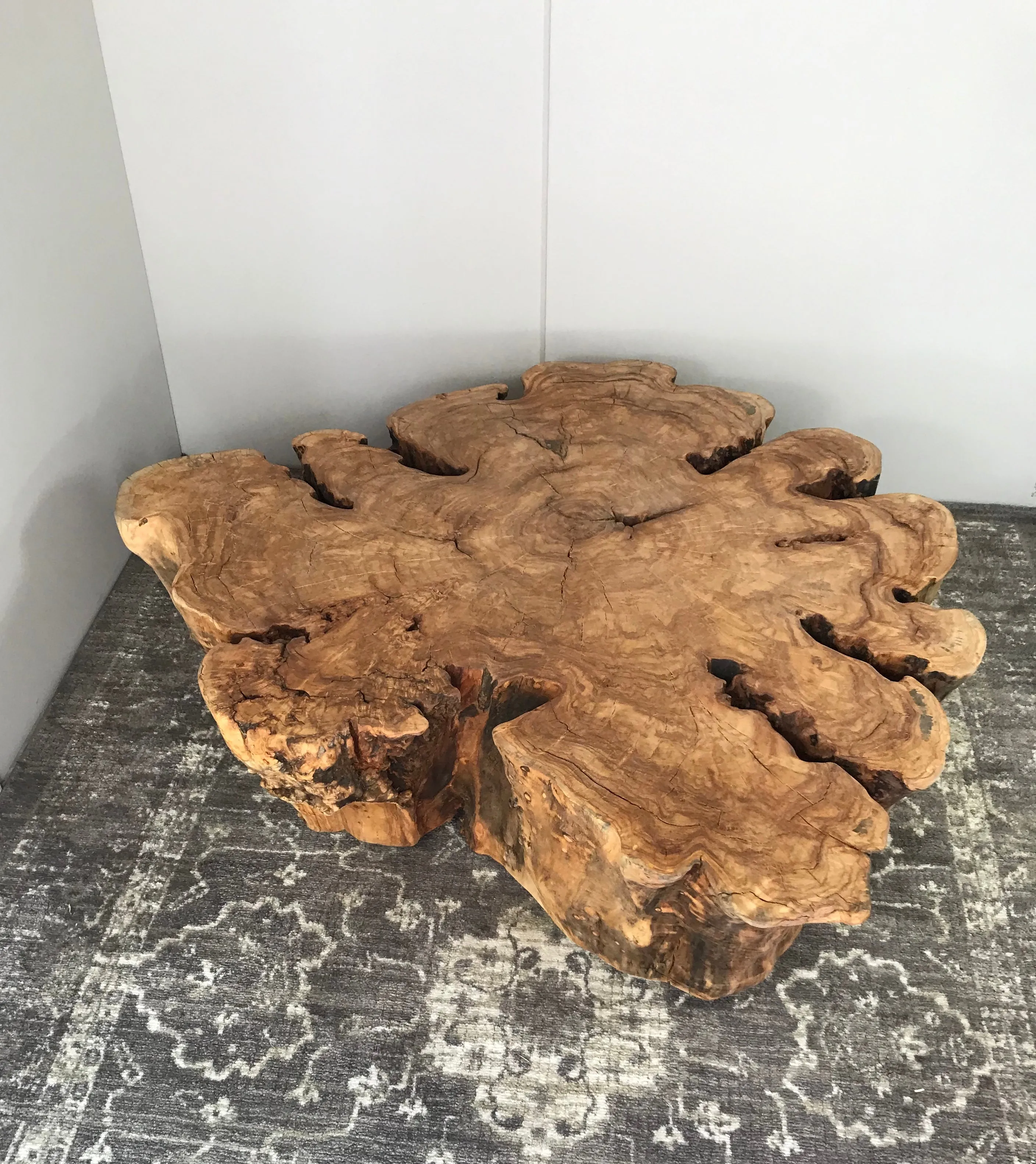 CAN DANCE sculptural lounge coffee table