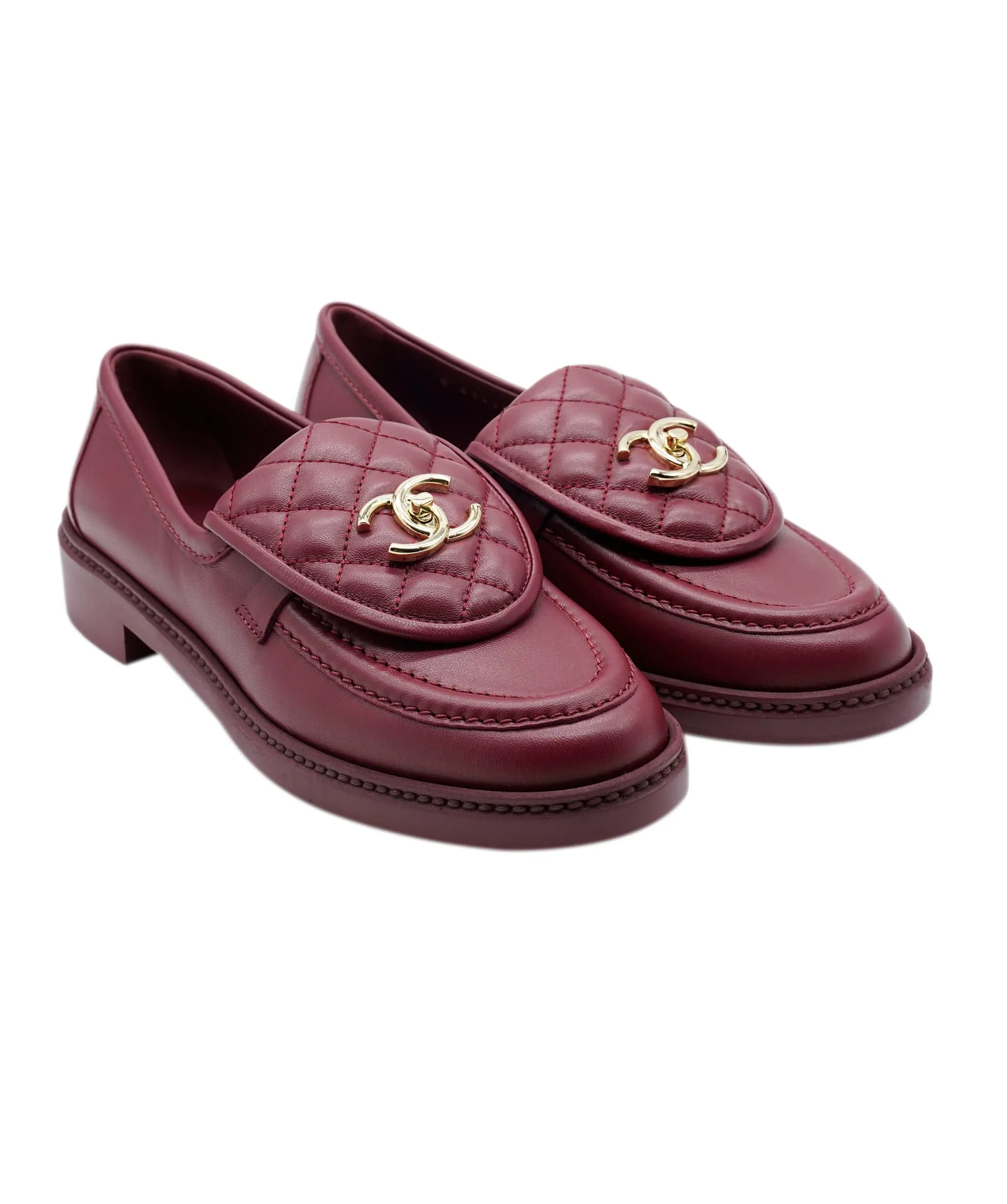 Chanel burgundy turnlock quilted loafers size 38 - AJC0273