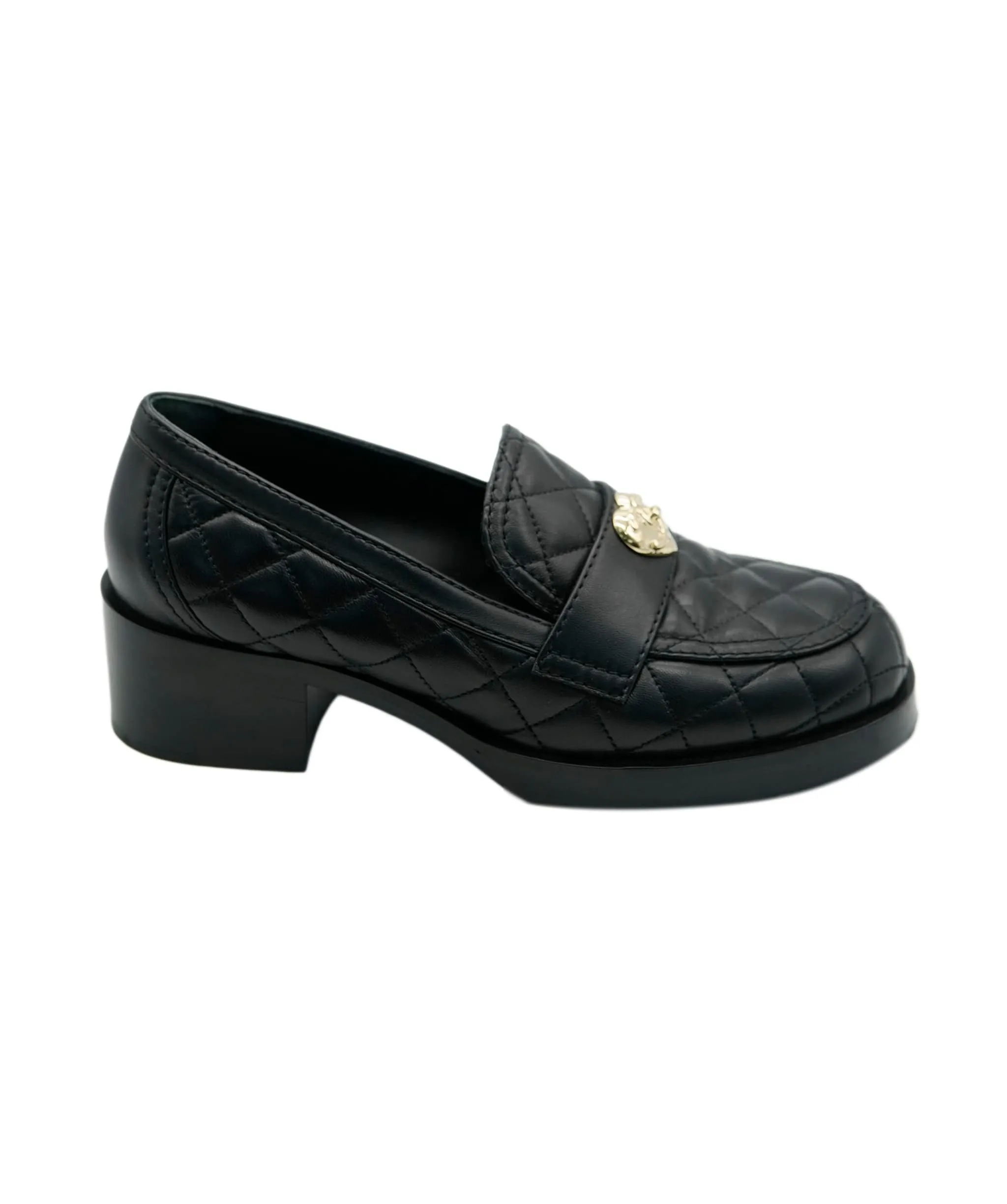 Chanel Loafers black quilted gold heart CC 38,5 AVC1150