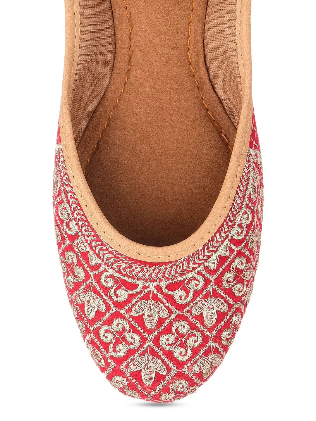 DESI COLOUR Embellished Velvet Ethnic Mojaris