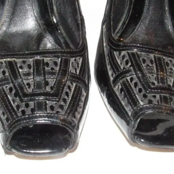 Fendi Glossy Black Leather Open Toe Pumps W Woven Mesh Trim Accents