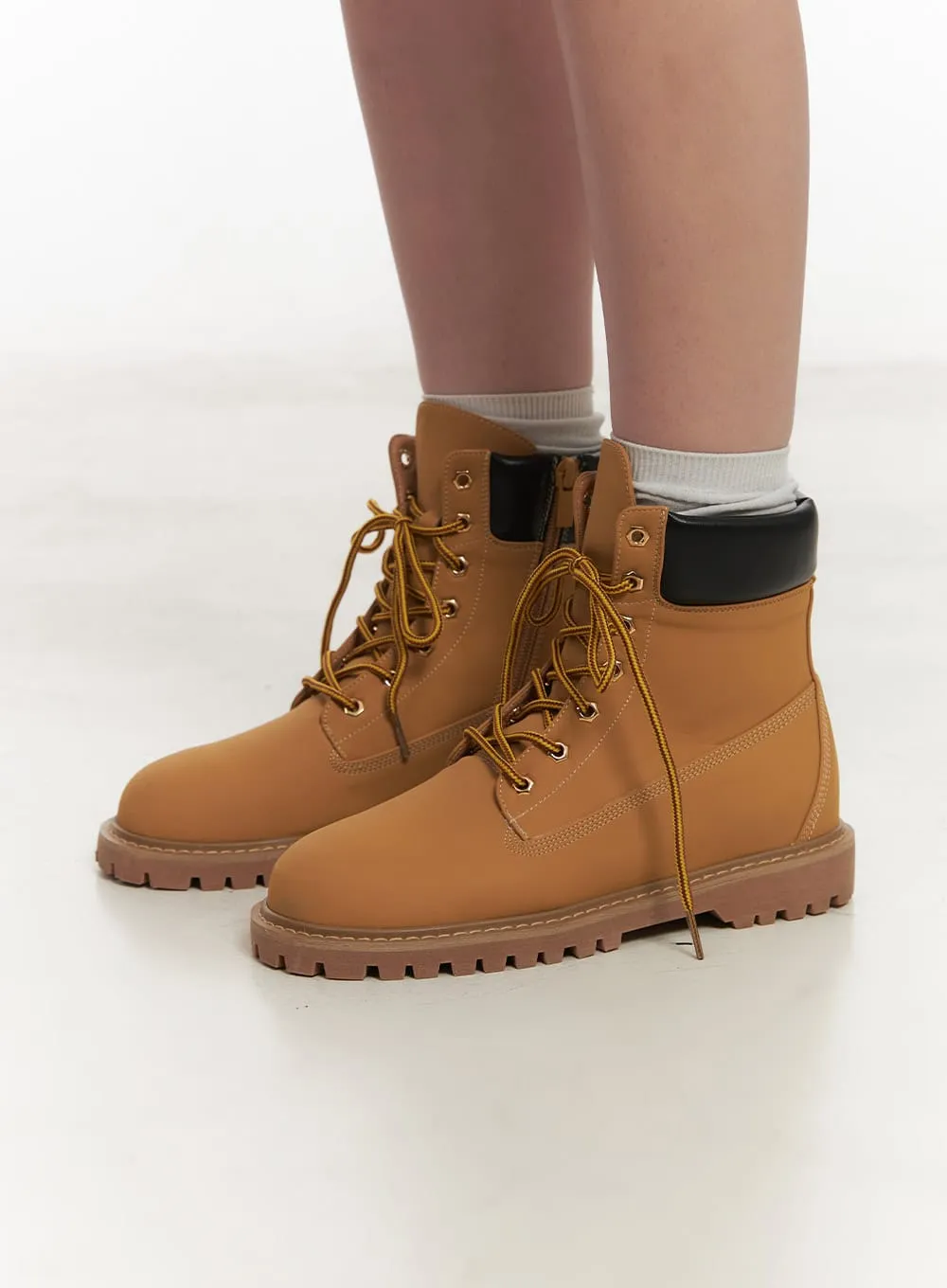 Lace-Up Walker Boots CA518