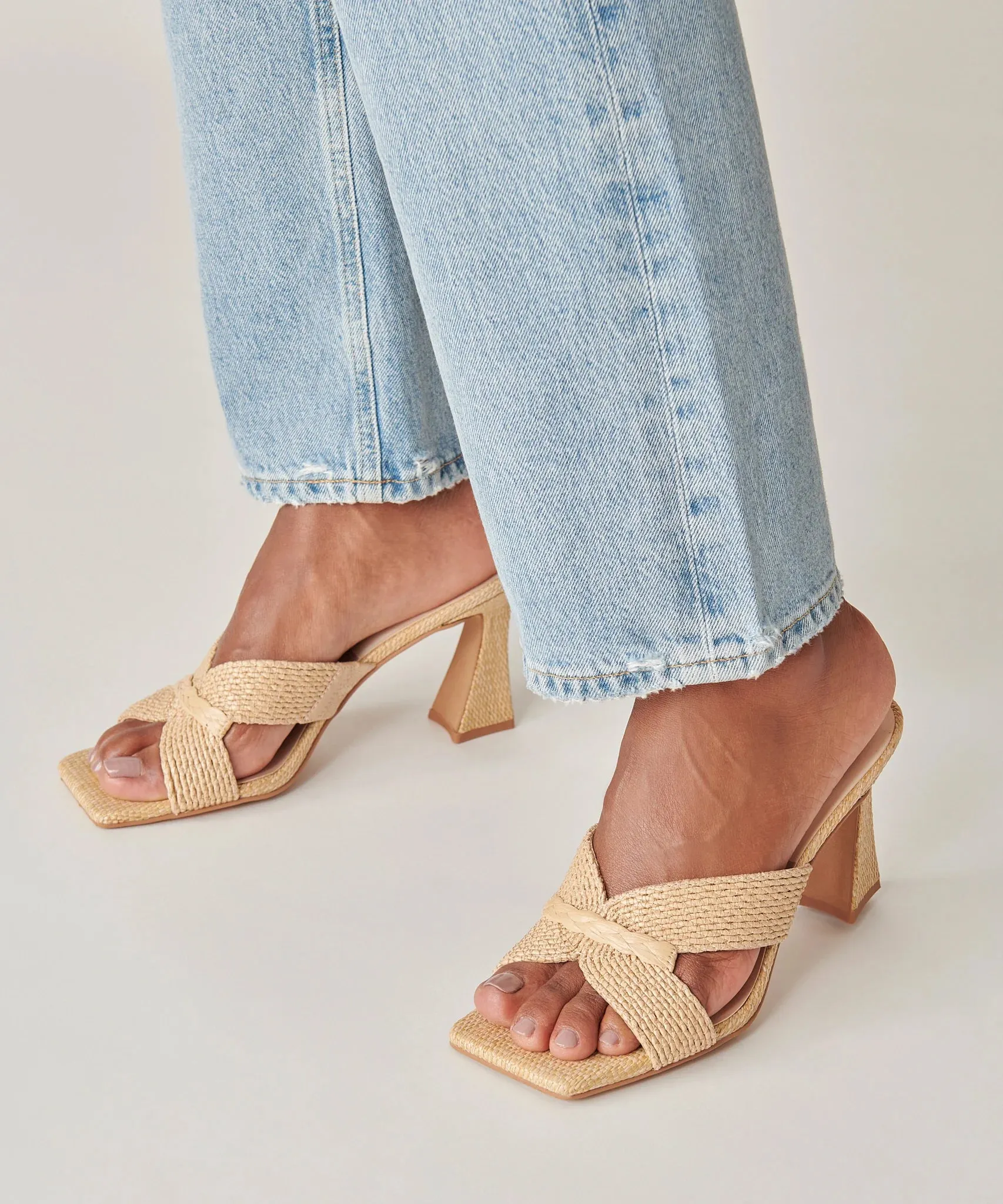 Lt Natural Raffia Nitro Heels