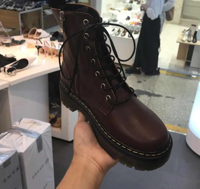 LUXE SEVEN DESIGN CHUNKY LACE UP ANKLE BOOTS