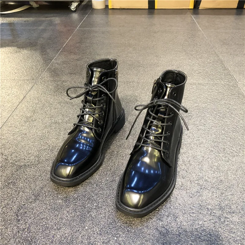 LUXE SEVEN DESIGN LACE UP BOOTS IN HIGH SHINE BLACK