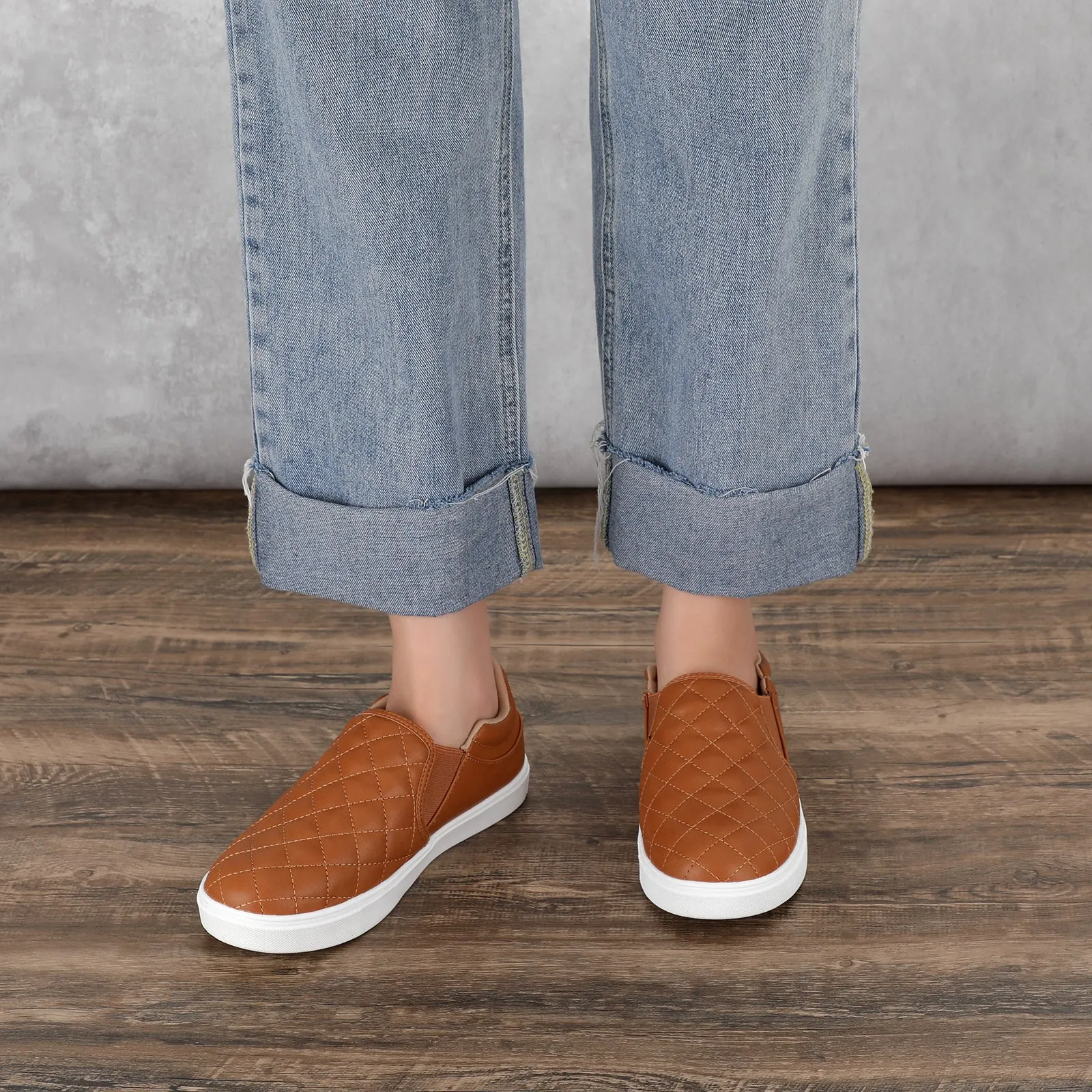 STQ Slip On Shoes for Women Fashion Sneakers Elees Quilted 2.0 Comfort Casual Fall Loafers