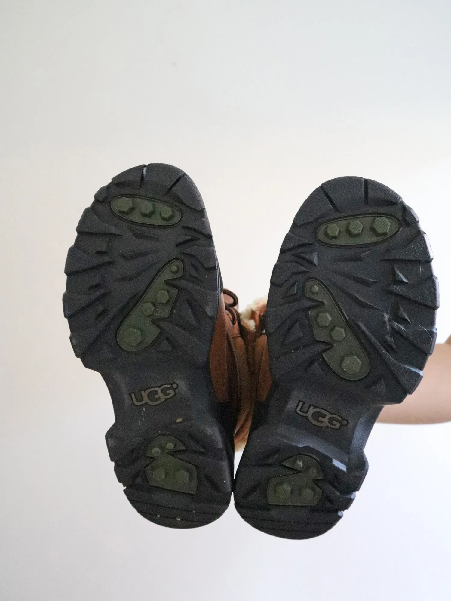 Ugg Fur-Lined Snow Boots (8)