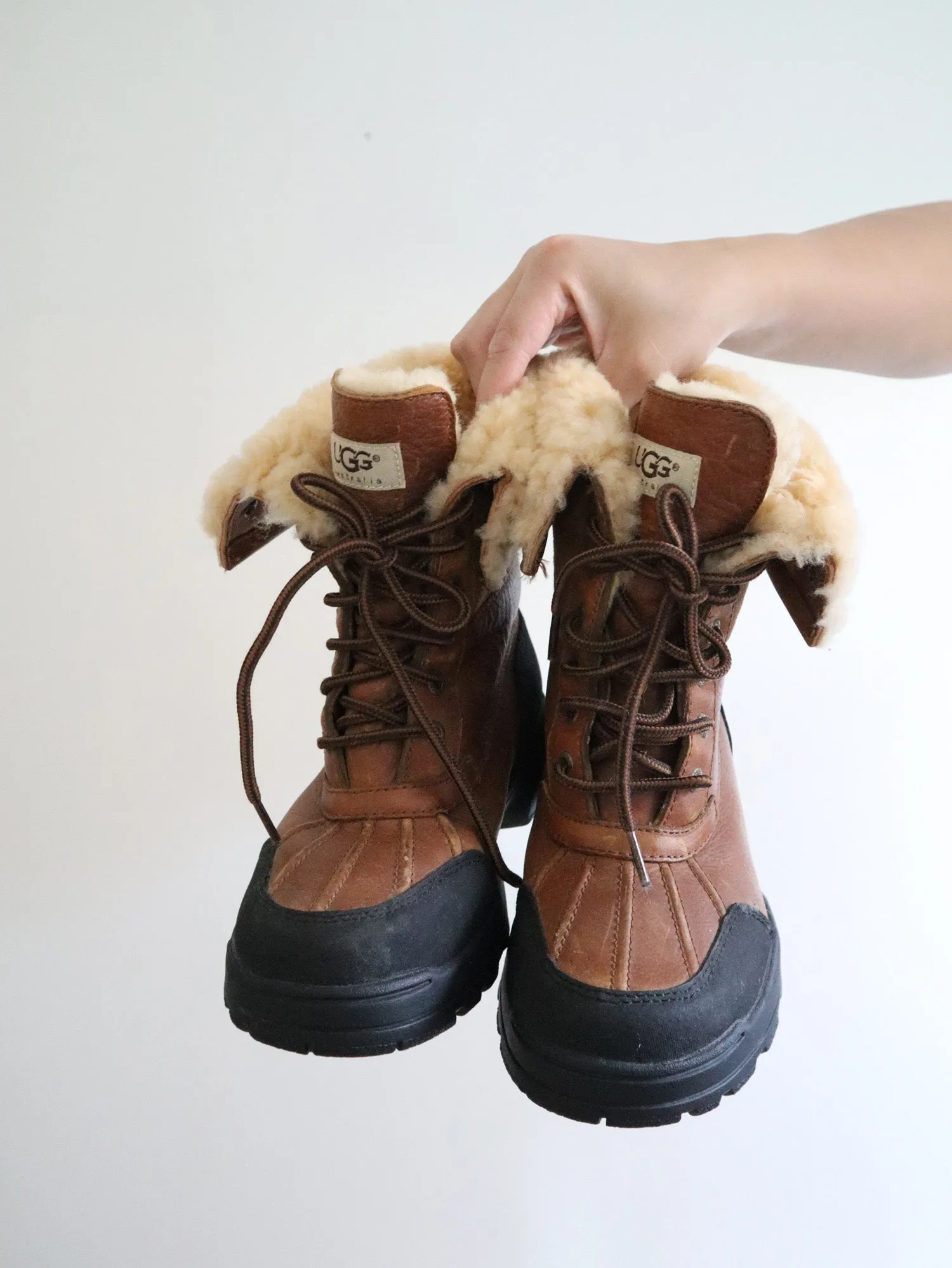Ugg Fur-Lined Snow Boots (8)
